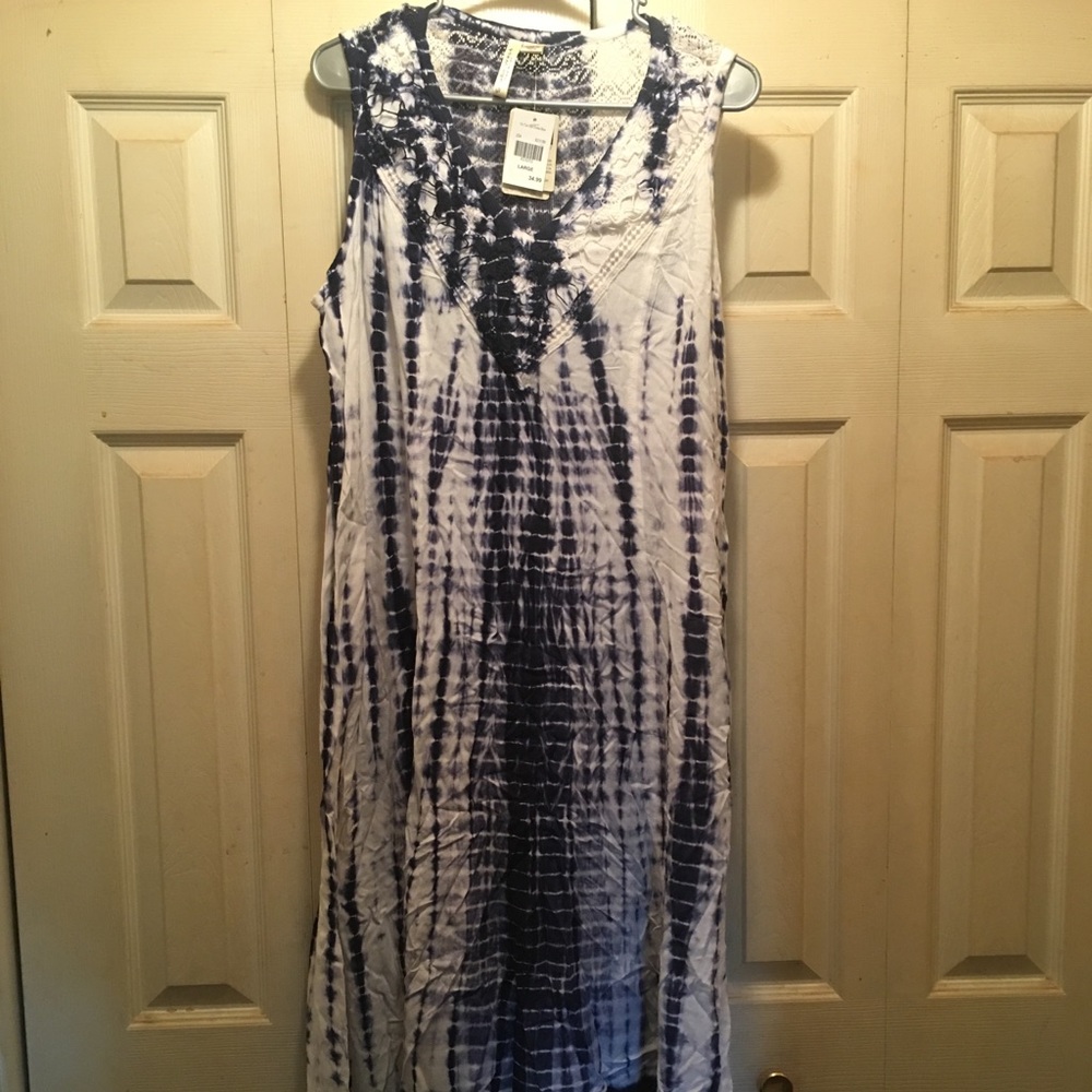 Studio west apparels size large NWT